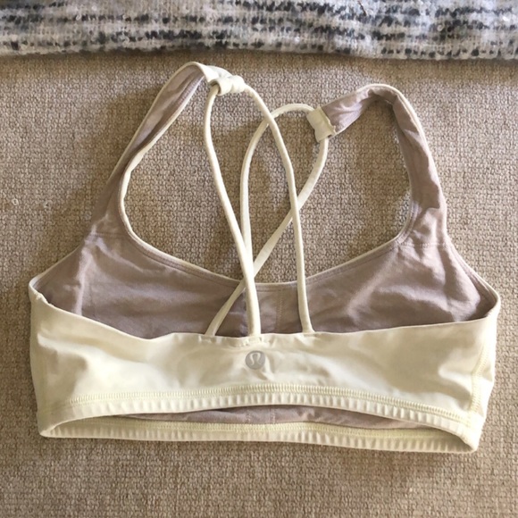 Lululemon sports bra size 4 - Picture 2 of 2